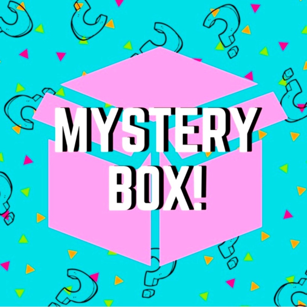 10 POUND MYSTERY WARDROBE BOX - Yes 10 pounds! Add To Bundle & Add A Message
